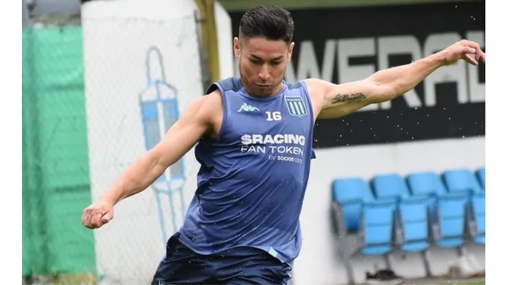 Óscar Opazo espera poder debutar en Racing este fin de semana