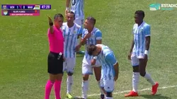 Felipe Flores se fue a las duchas tras una polémica falta contra Jeison Fuentealba.