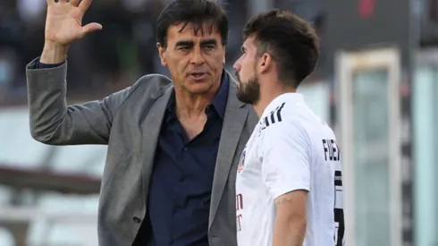 Gustavo Quinteros trabaja con César Fuentes como lateral derecho