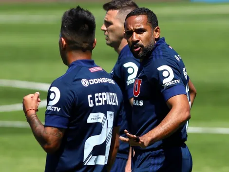 Beausejour se alinea con el DT de la U y le da un tirón de oreja a los jugadores