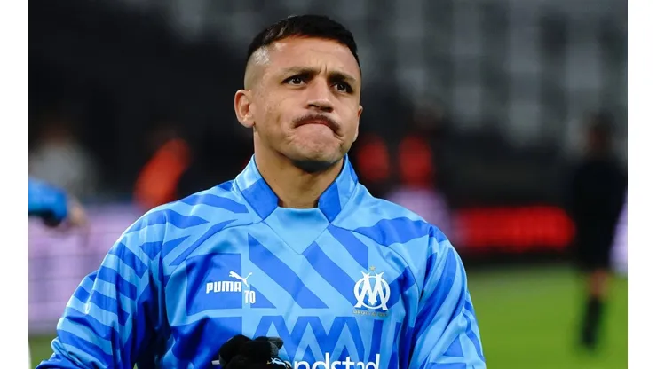 Alexis Sánchez causa furor en Francia