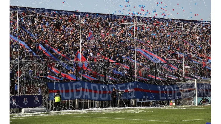 Los hinchas de Universidad de Chile tendrán que viajar hasta La Serena.