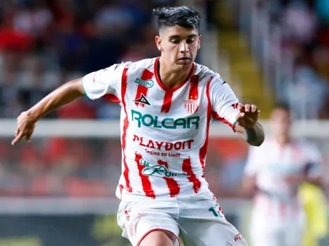 Informan que Ángelo Araos está siendo tentado para volver a Chile