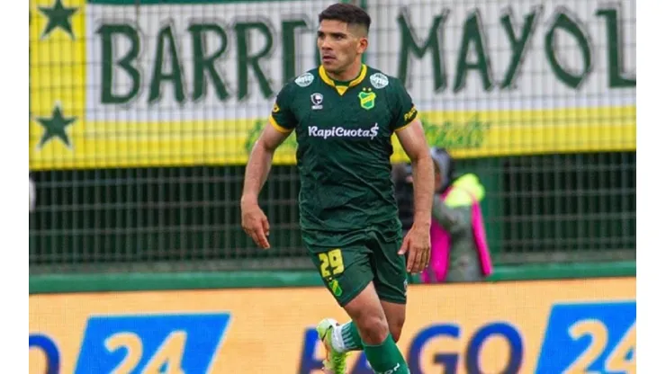 El ex Defensa y Justicia Nicolás Zalazar es el nuevo jugador de Ñublense.