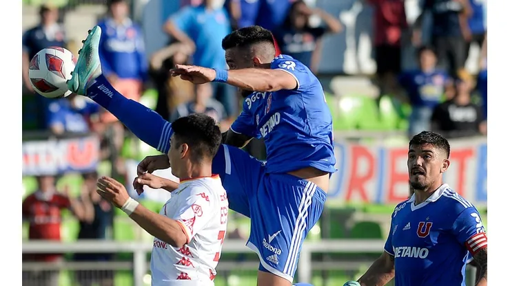 Matías Zaldivia ha sido titular en los tres primeros partidos de la U.