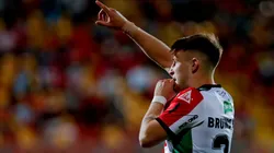 Bruno Barticciotto festejó con todo su golazo ante la U.