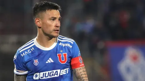 El complejo panorama que podría atravesar Charles Aránguiz este fin de semana