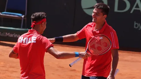 Tabilo y Barrios vencieron a la dupla kazaja y pusieron a Chile 2-1 arriba en la serie