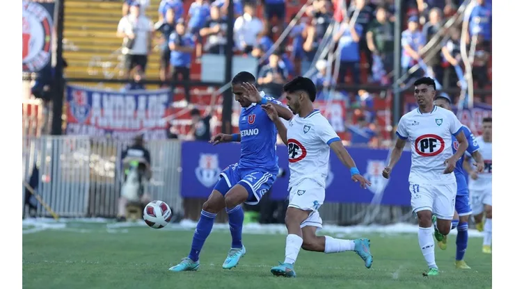 La U jugó su primer partido del torneo en el estadio Santa Laura.