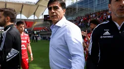 Gustavo Quinteros se cuadra con la gente de Chillán