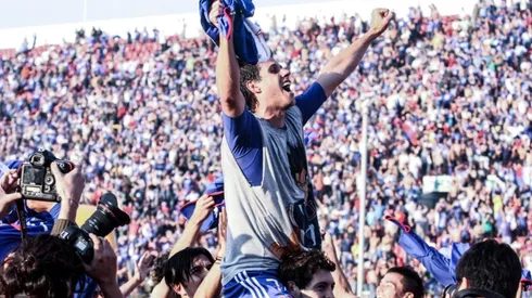 Diego Rivarola festejando un gol con Universidad de Chile.