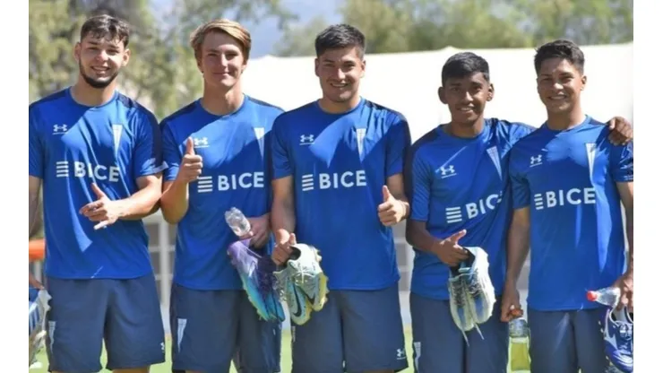 El jugador firmó su primer contrato con la UC