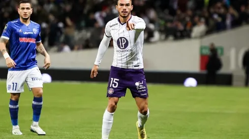 Suazo jugó los 90 minutos en su debut como titular en el Toulouse.