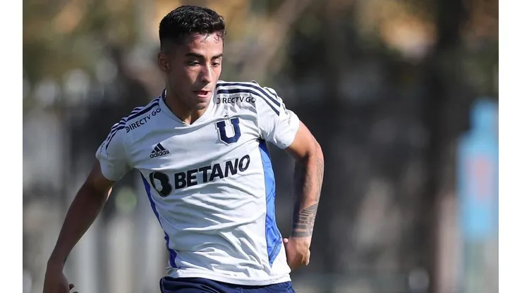 Lucas Assadi en los entrenamientos de Universidad de Chile en el CDA.