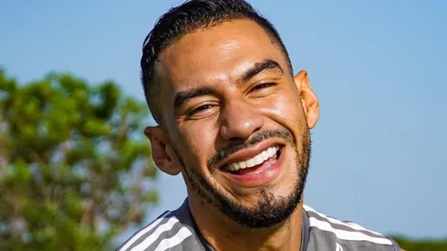 El volante fue confirmado en su nuevo club y le dice adiós a la opción de la UC