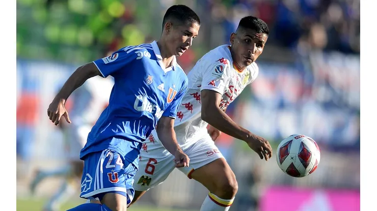 Renato Huerta irrumpe en la U de Chile para la temporada 2023.