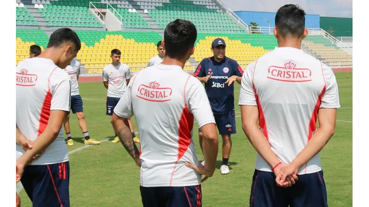 La selección chilena se juega la vida en el Sudamericano ante Venezuela.