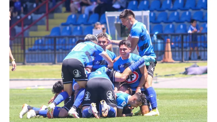 Huachipato sigue adelante con su gran rendimiento.