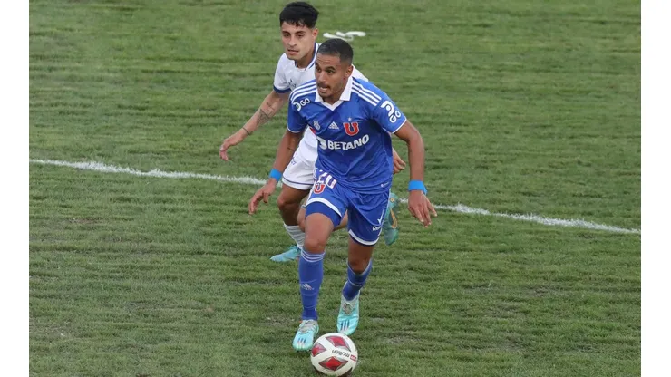 Federico Mateos es clave en el esquema de Universidad de Chile.