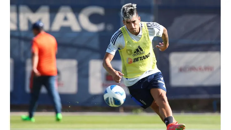 Leo Fernández sigue trabajando para ser un aporte en U. de Chile.