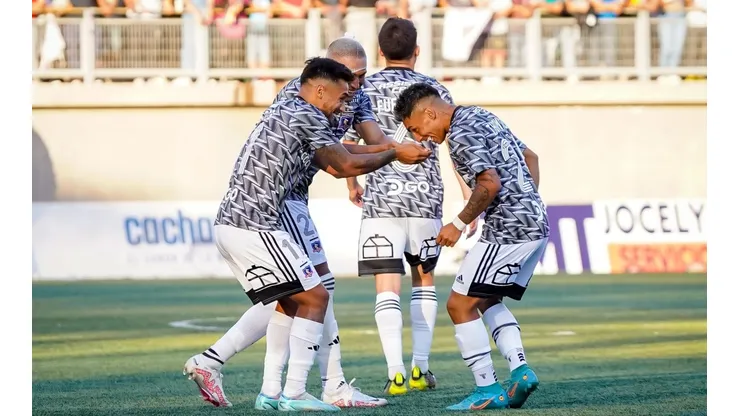 Colo Colo no pudo contar con Esteban Pavez en el comienzo del torneo.