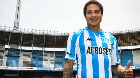 El delantero llegó al conjunto argentino donde será compañero de los chilenos