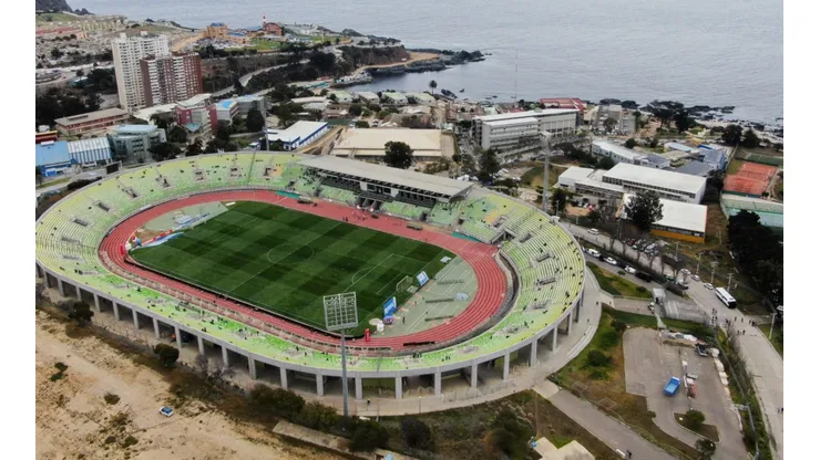 En el puerto de Valparaíso, la U quiere ganar su primer partido de la temporada ante Unión Española