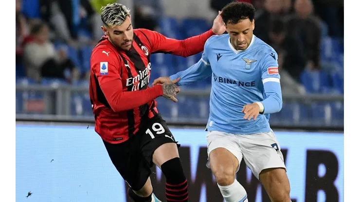 Milan y Lazio se enfrentan en el Olímpico de Roma.