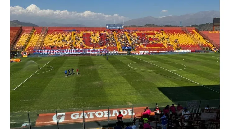 En su momento, el estado de la cancha generó preocupación en la U.