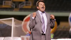 Jorge Garcés aplaude el triunfo de la U a Palestino.