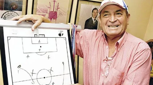 Clavito Godoy no tuvo piedad con La Roja tras la caída ante los charrúas.