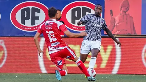 Colo Colo festeja su goleada ante Deportes Copiapó.