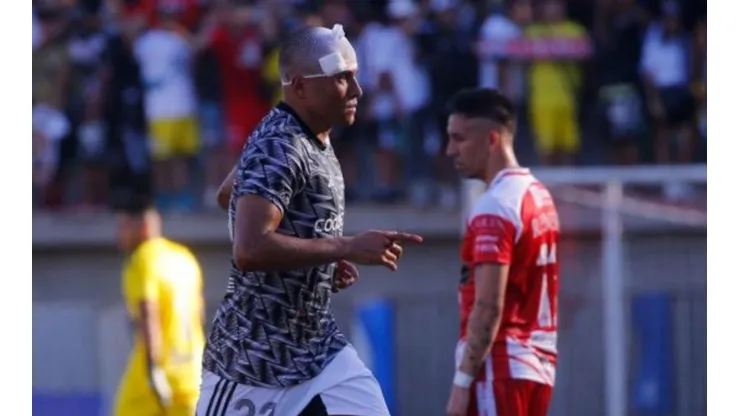 Leandro Benegas hizo su debut como titular en Colo Colo.