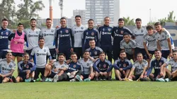 La foto de todo el plantel de la U juntos en el Centro Deportivo Azul.