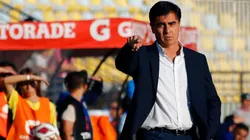 Quinteros se prepara para el debut en el torneo junto a los albos.