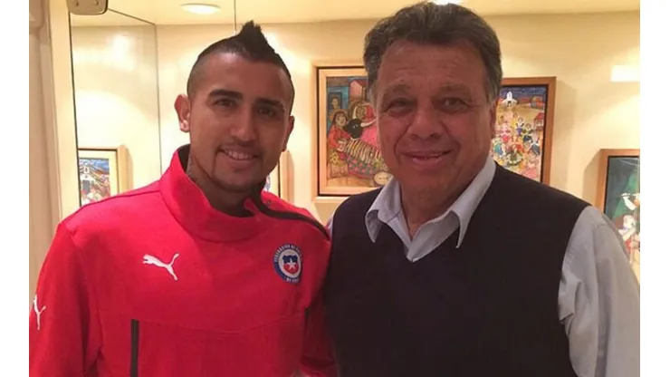 Elías Figueroa no se anda con chicas y apunta a Arturo Vidal: "Los deportistas destacados deben ser un ejemplo para la sociedad"