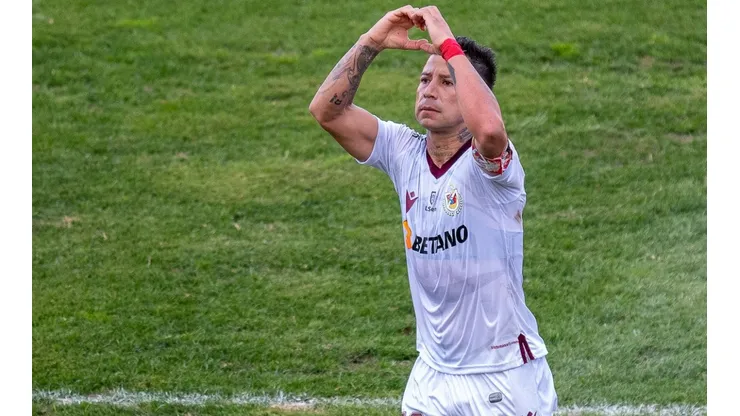 Leonardo Valencia jugará la Copa Sudamericana