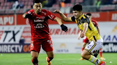 Lorenzo Reyes seguirá en Chillán.