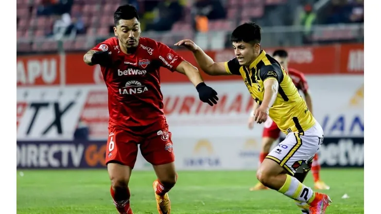 Lorenzo Reyes seguirá en Chillán.
