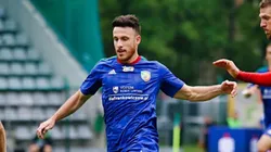 Henríquez vuelve a hacer noticia en Polonia.