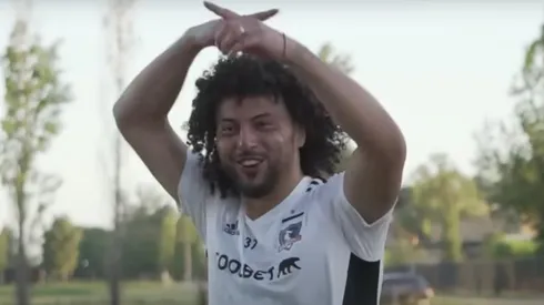 La curiosa celebración sacó risas entre sus compañeros.