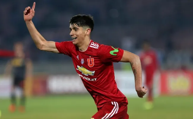 Ángelo Araos brilló en Universidad de Chile durante 2018. Sin embargo, en la actualidad su panorama es distinto.