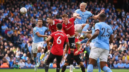 En la primera rueda, Manchester City goleó a su clásico rival.