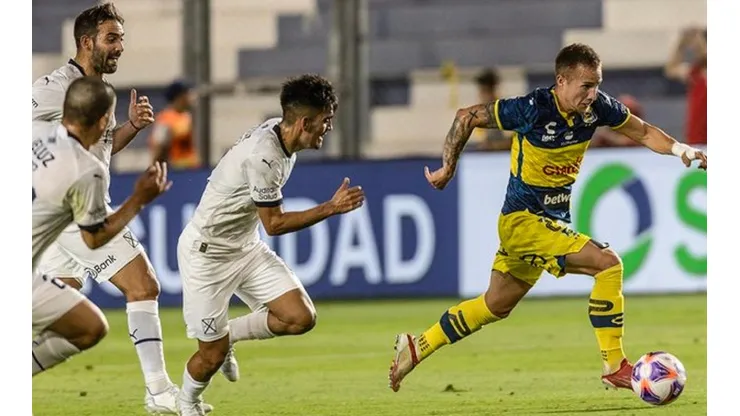 Everton cae con el equipo de un ex Colo Colo.