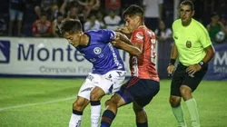 El formado en Universidad de Chile firma su primer contrato con los azules.
