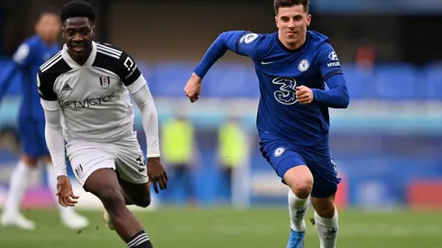 Chelsea se enfrenta al Fulham por una fecha pendiente de la Premier League.