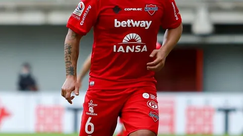 Por ahora, es más cercana la renovación con Ñublense en Chillán.