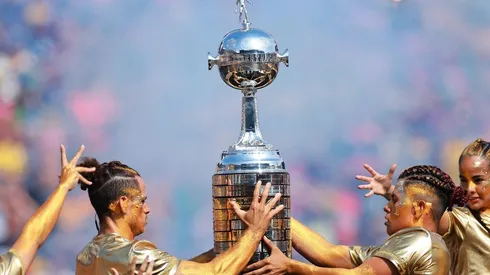 Conoce cómo se han reforzado los equipos chilenos que jugarán Copa Libertadores.