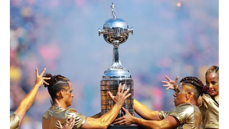 Conoce cómo se han reforzado los equipos chilenos que jugarán Copa Libertadores.