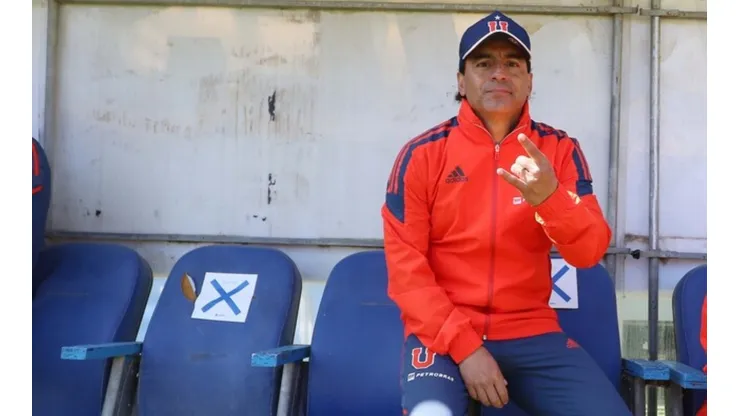 Histórico enfurecido con Azul Azul tras despido de Esteban Valencia: "Injusto que se le pague de esa manera, la U es irrespetuosa"